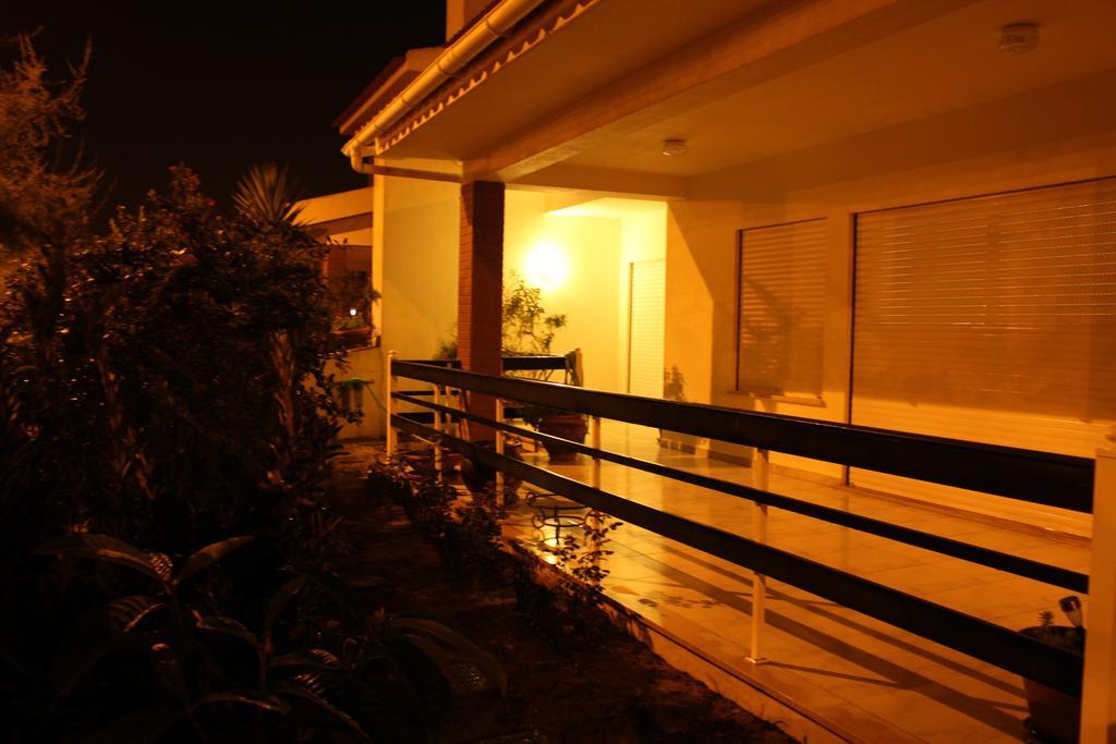 Canas Beach House - Al Areia Branca Exterior photo